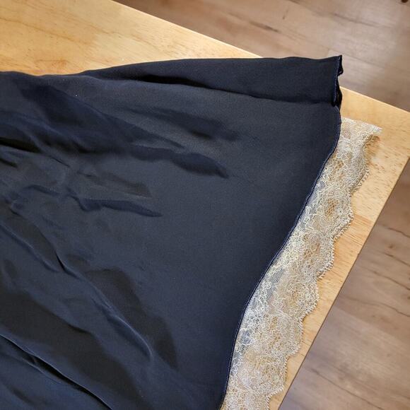 Valentino Red Crepe de Chine 38" Long 16" P2P 14" Waist 17" Hips - Picture 6 of 10